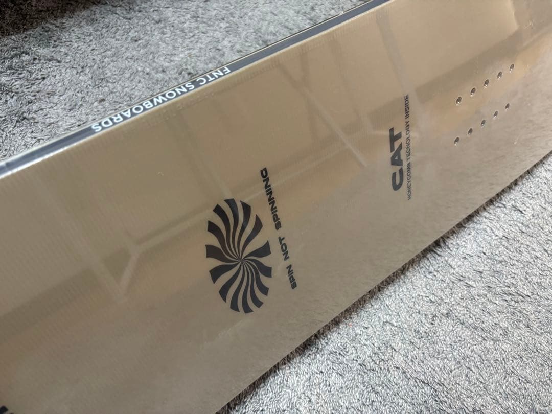 [新品未開封] FNTC CAT スノーボード