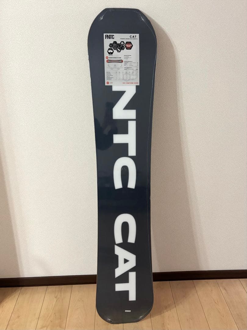 [新品未開封] FNTC CAT スノーボード