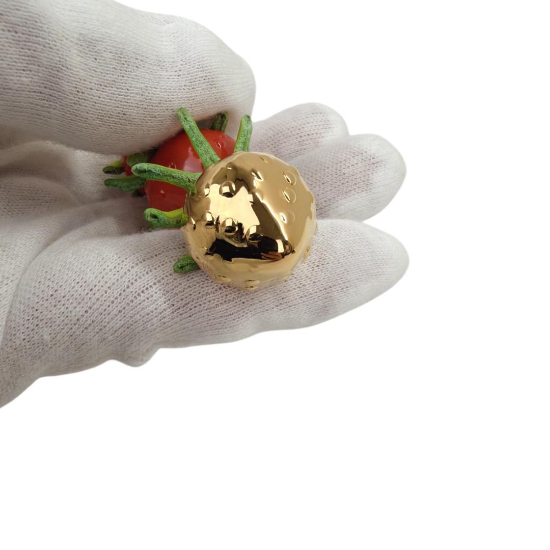 LOEWE ロエベ ストロベリー チャーム Strawberry charm