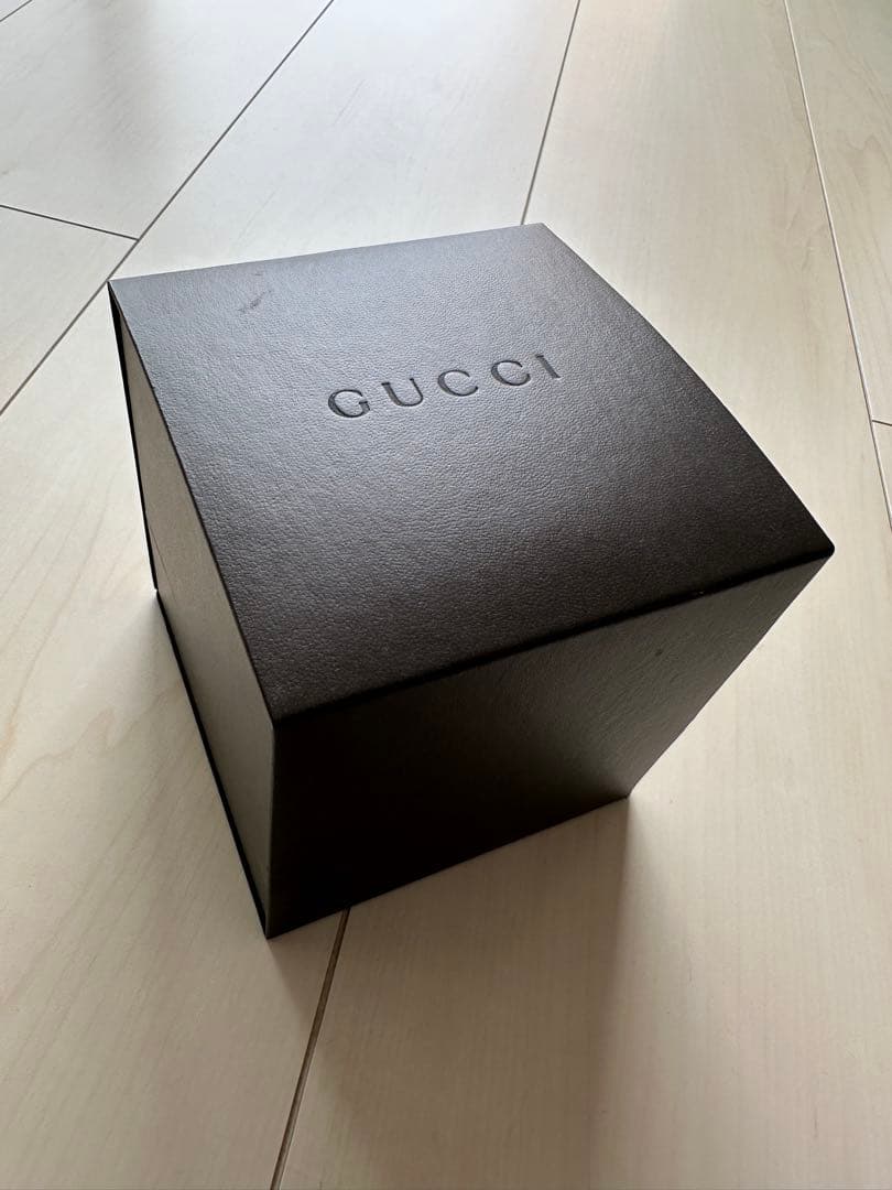 GUCCI 1900 L 腕時計 バングルウォッチ グッチ