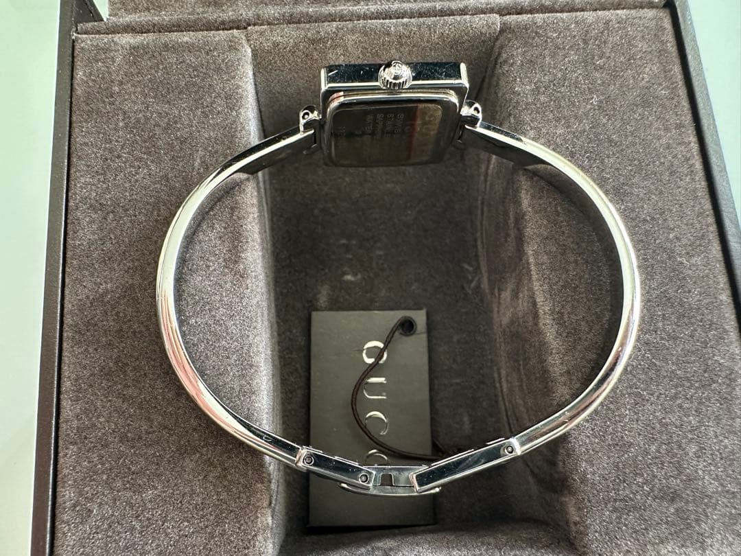 GUCCI 1900 L 腕時計 バングルウォッチ グッチ