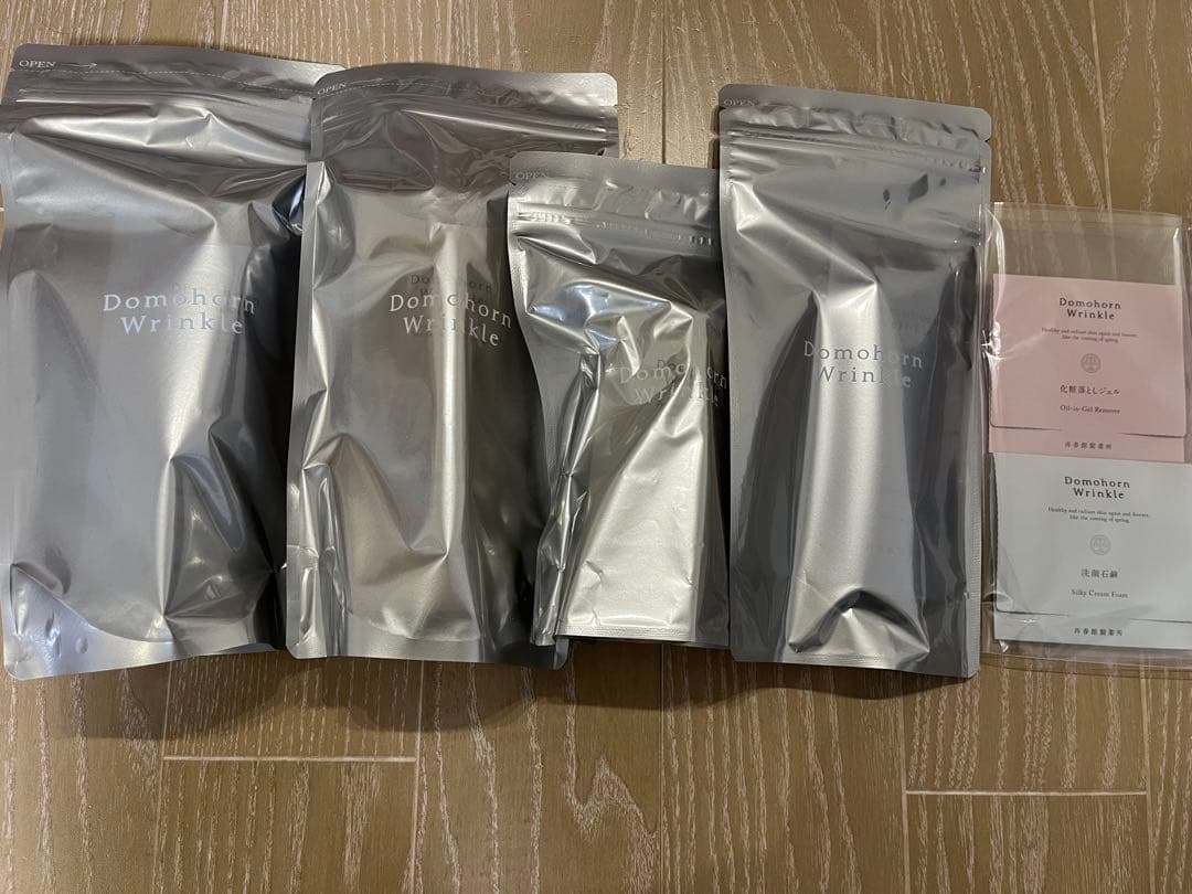 ドモホルンリンクル基本4点セット　おまけ付き