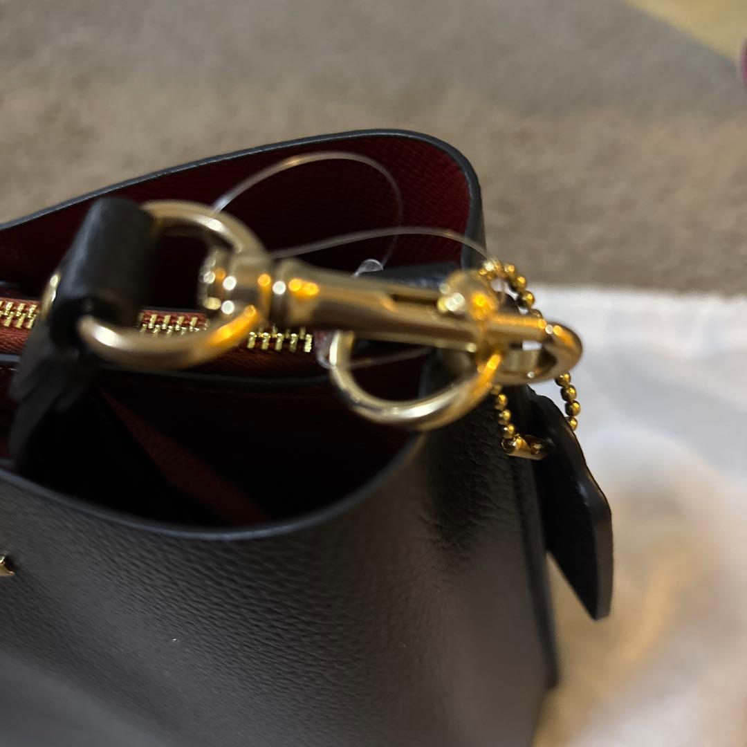 新品✨COACH モリー バケット バッグ ショルダーバッグ レザー