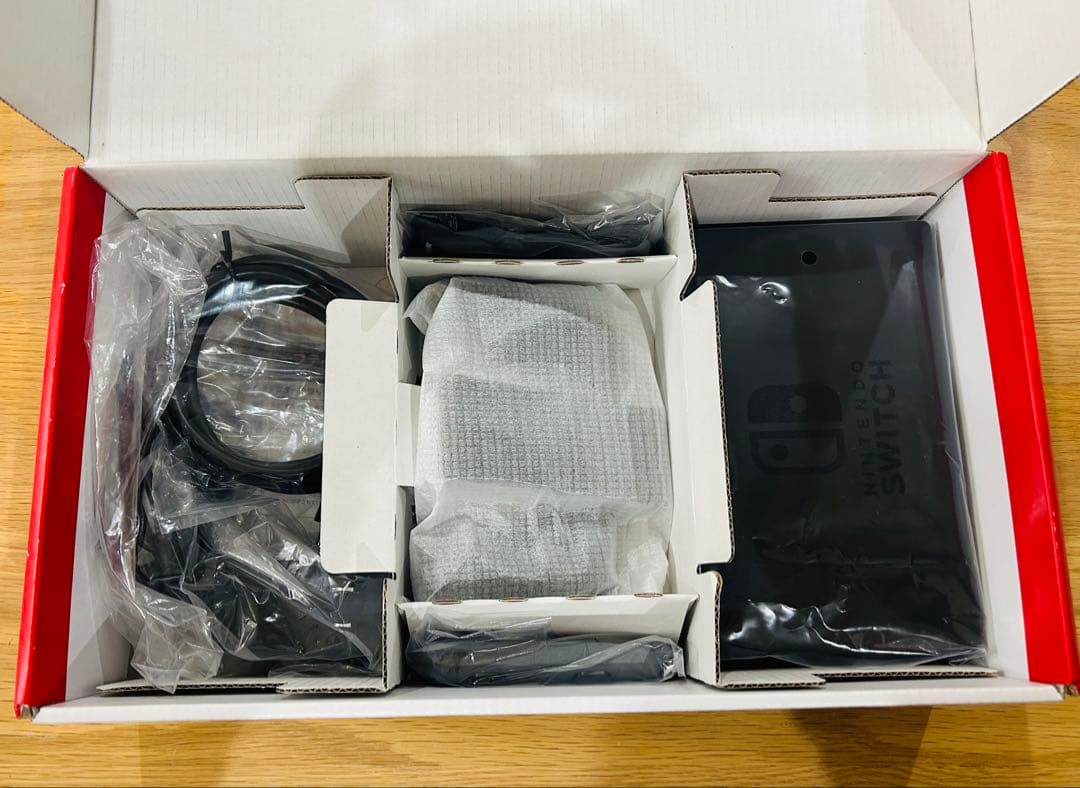 Nintendo Switch ネオンピンク・ネオンブルー