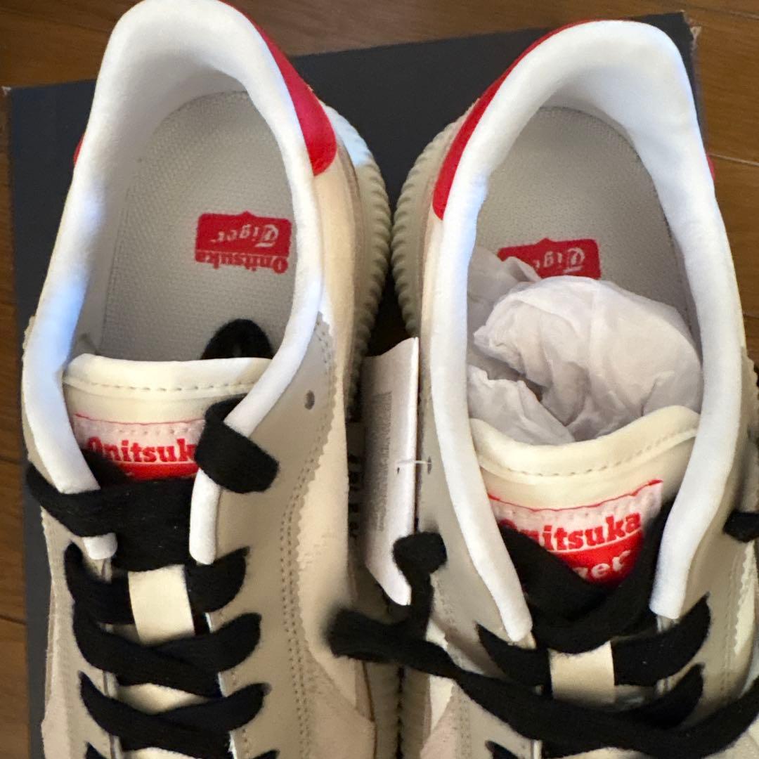 【未使用】　スニーカー Onitsuka Tiger DELECITY
