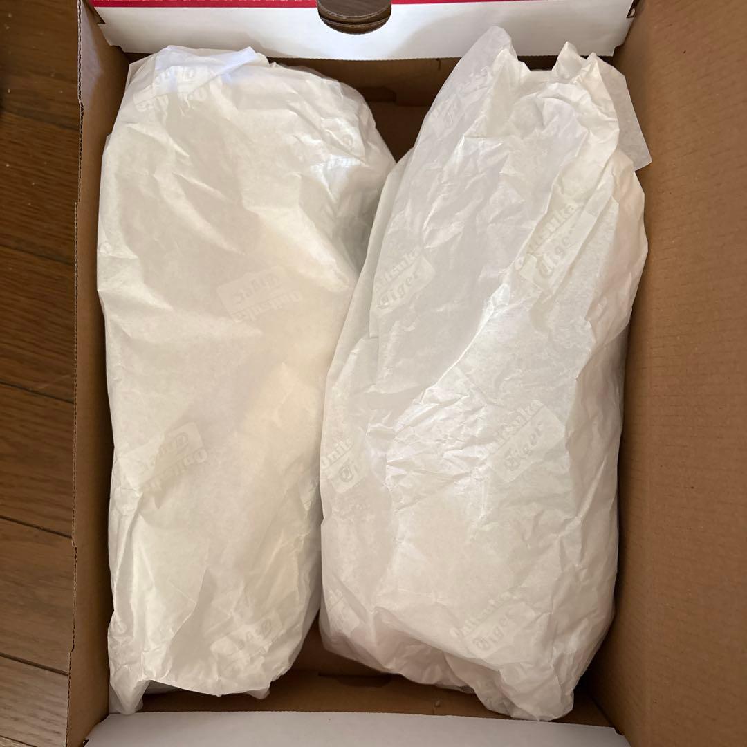 【未使用】　スニーカー Onitsuka Tiger DELECITY