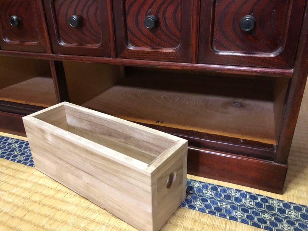 R*Y様 期間限定^_^昭和レトロ⭐︎木製 伝統的な日本の箪笥 ⭐︎隠し小箱あり