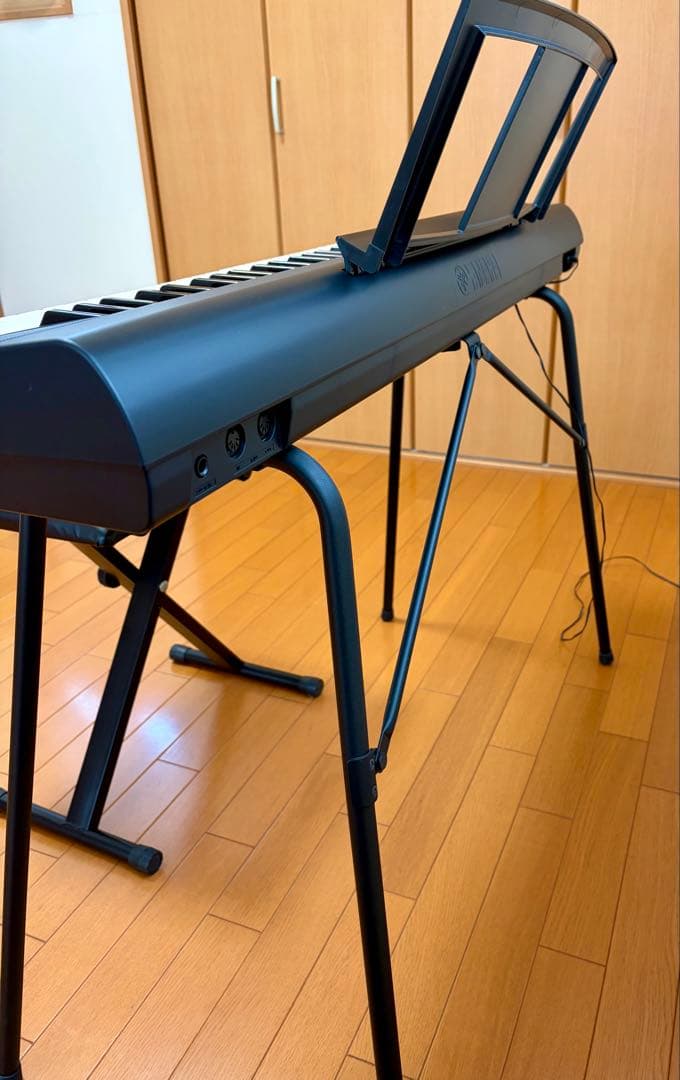 【美品】YAMAHA 電子キーボード piaggero NP-11