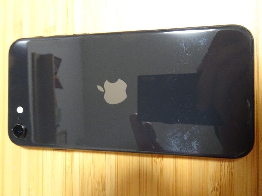 アイフォンSE2 64GB