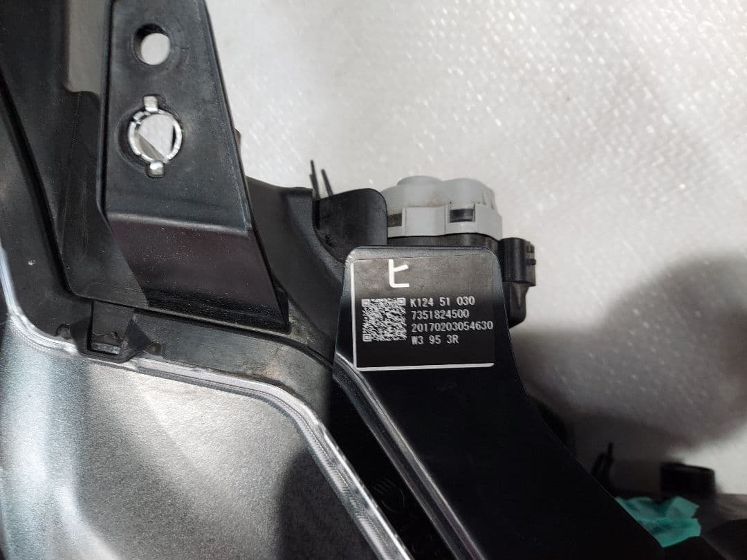 マツダ　CXー5　右ヘッドライト　KF2P　平成29年式