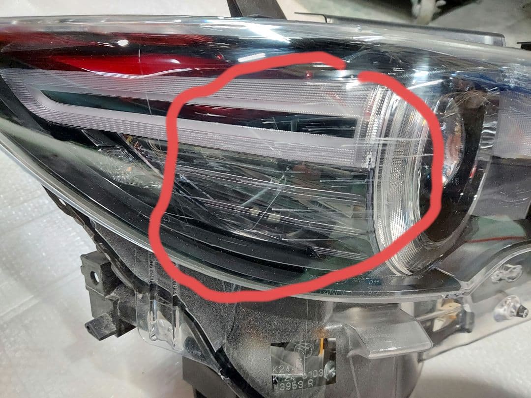 マツダ　CXー5　右ヘッドライト　KF2P　平成29年式