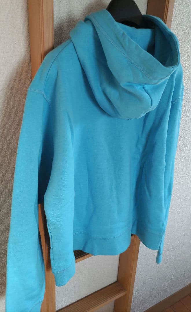 新品未使用ディースクエアードIC0Nロゴ水色パーカー裏起毛メンズＳ69,300円