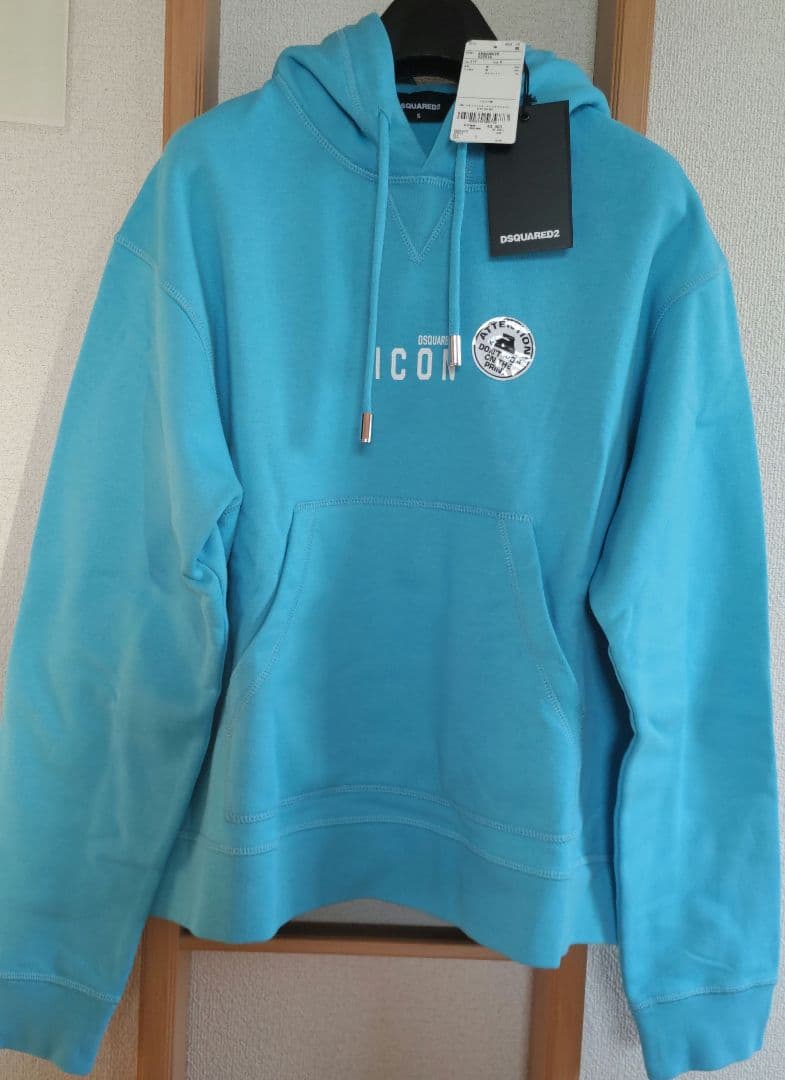 新品未使用ディースクエアードIC0Nロゴ水色パーカー裏起毛メンズＳ69,300円