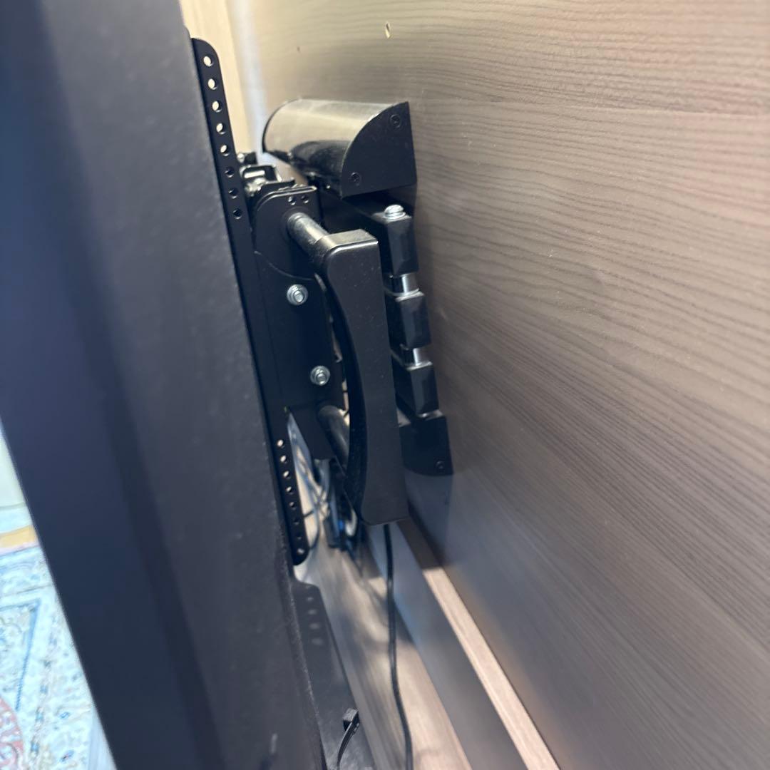 美品モダン木製テレビ台 /グレージュ/ライト付き