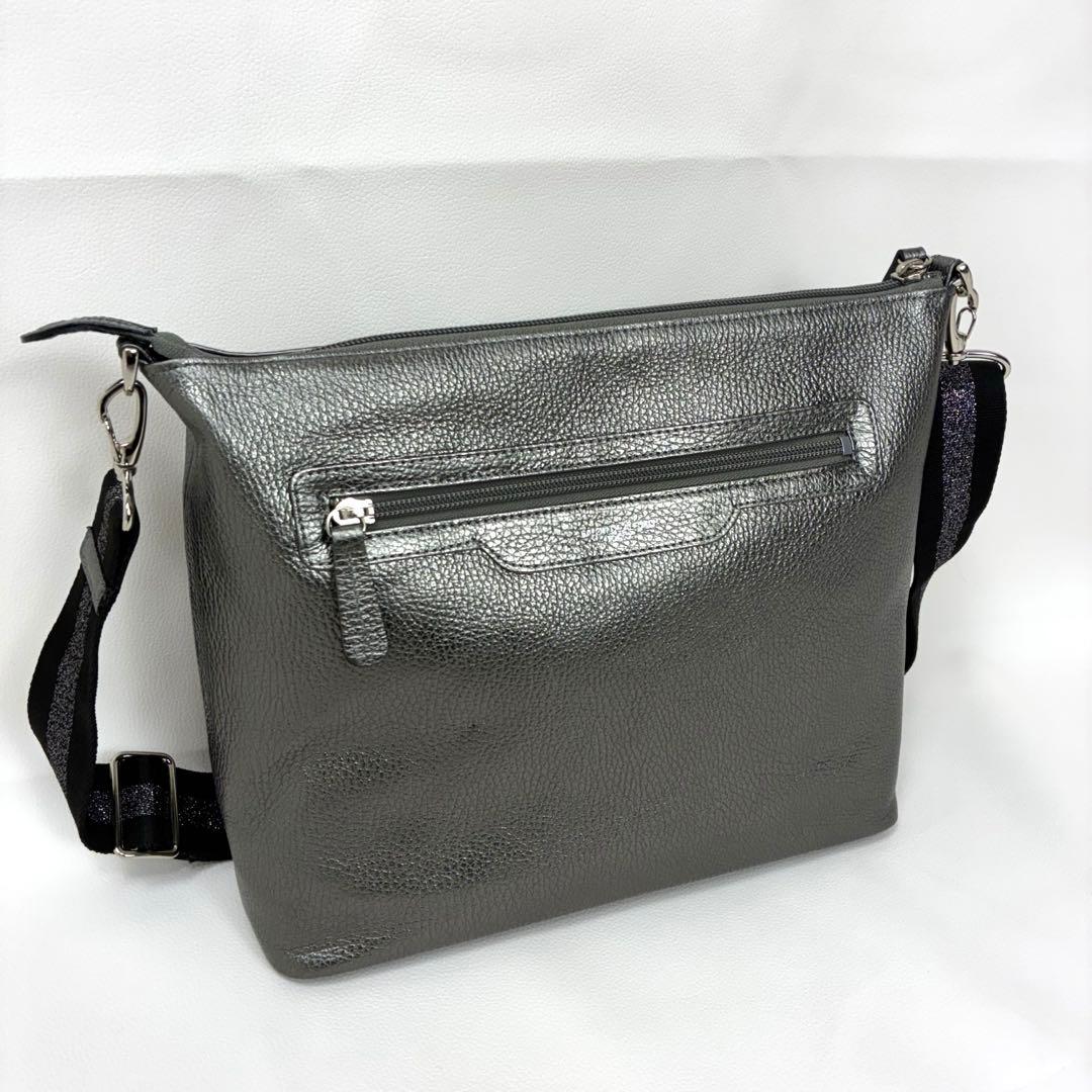 サロンドアルファード　スマイルホリゾンタルポシェット　ガンメタ