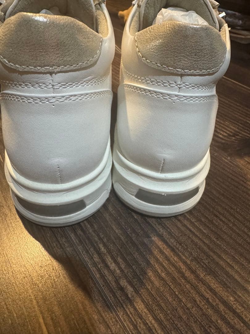 asics ウォーキング 新品pedala 24.5 ホワイト　最終お値下げ