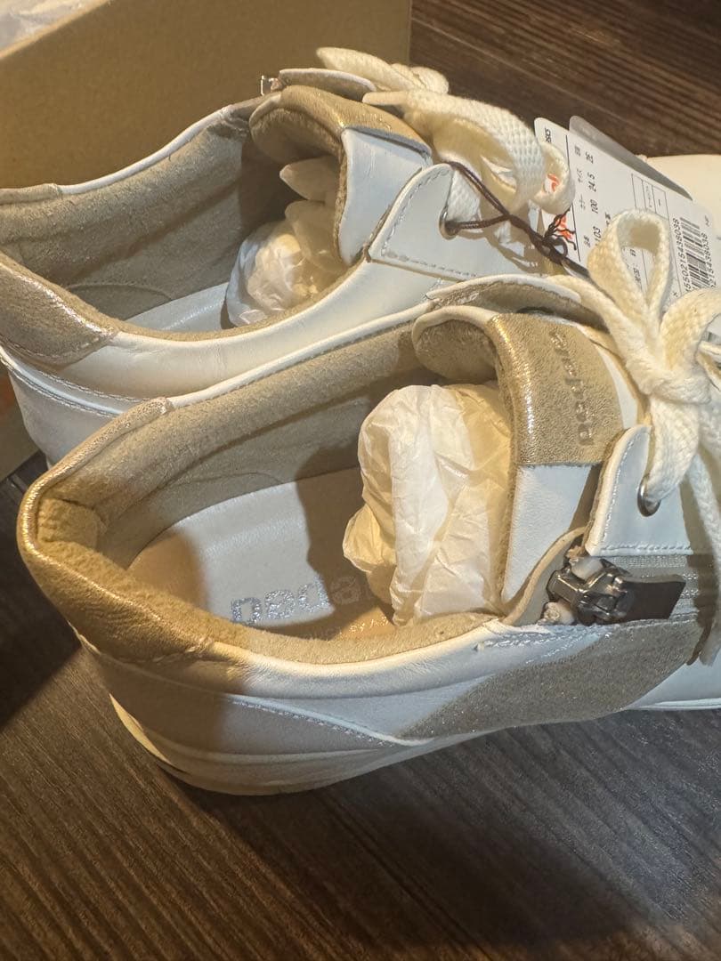 asics ウォーキング 新品pedala 24.5 ホワイト　最終お値下げ