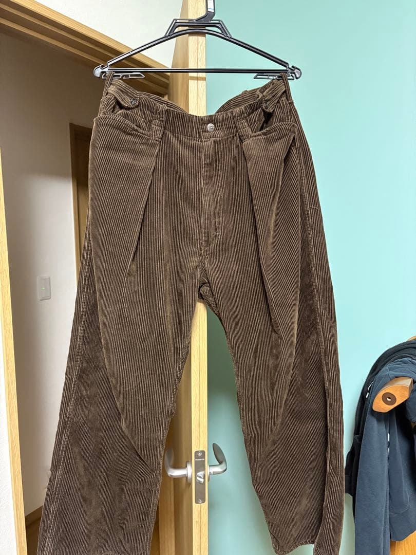 Lee コーデュロイパンツ