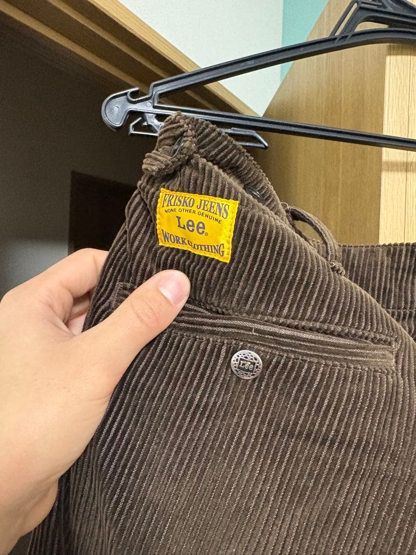 Lee コーデュロイパンツ