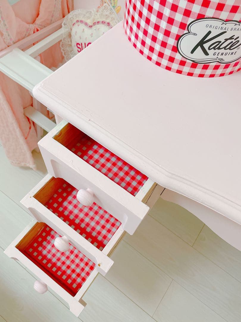 ヴィンテージ　ピンクのデスク　ドレッサー