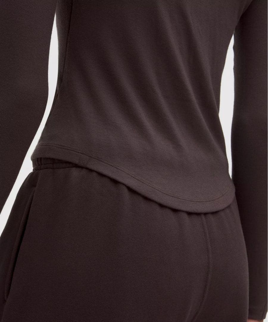 lululemon Hold Tight キーホールネック長袖シャツ