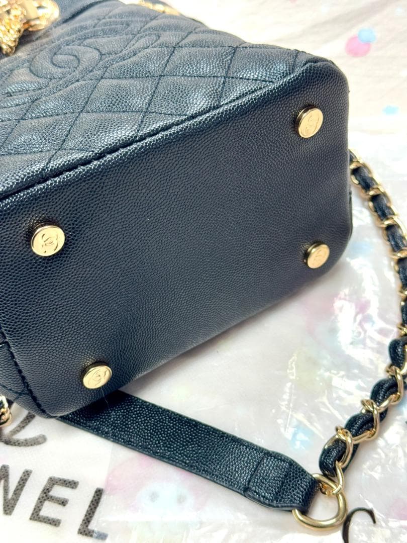 VIP限定✨ノベルティ✨ブラックレザー ショルダーバッグpoi