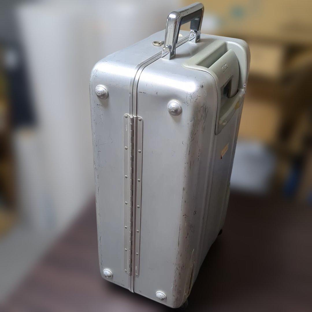 ZERO HALLIBURTON アルミニウム素材 スーツケース2輪 機内サイズ
