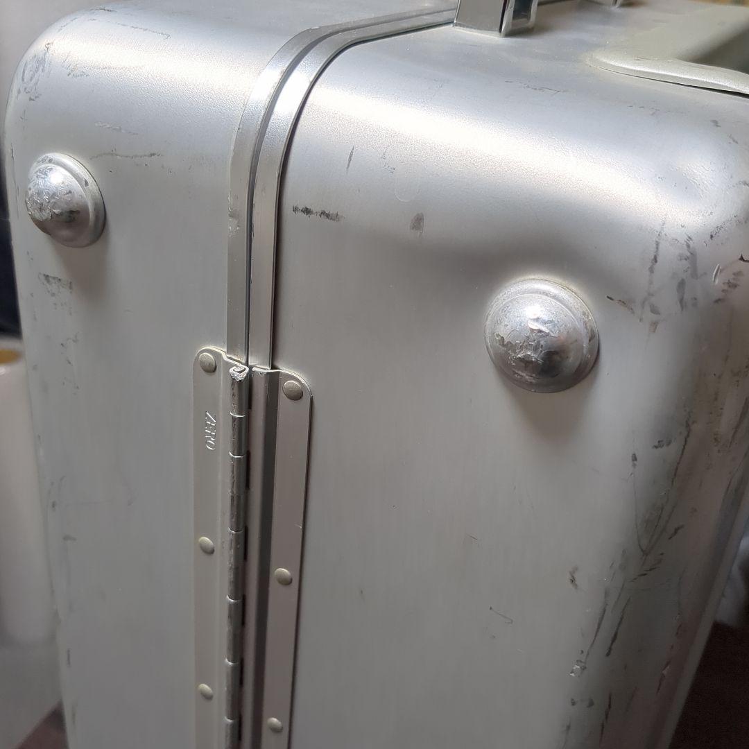 ZERO HALLIBURTON アルミニウム素材 スーツケース2輪 機内サイズ