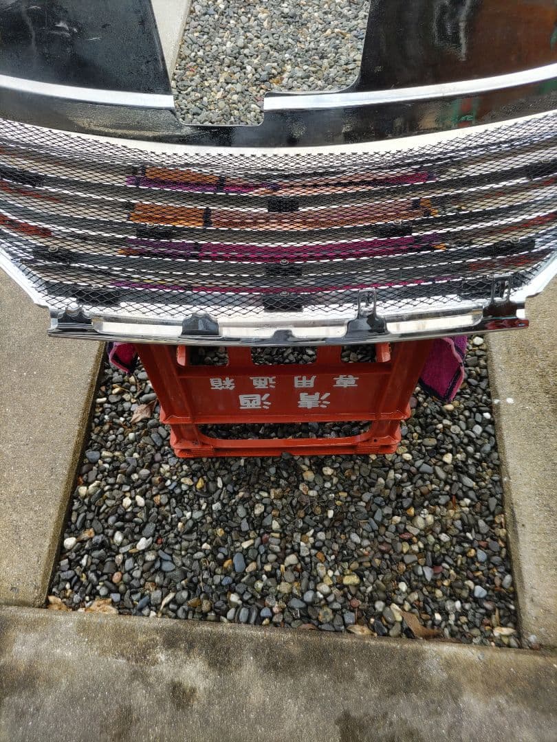 FC26セレナ　前期専用フロントグリル