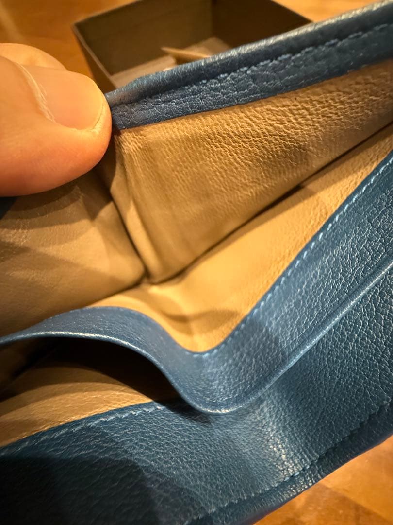 【2回使用】BOTTEGA VENETA 二つ折り財布 青