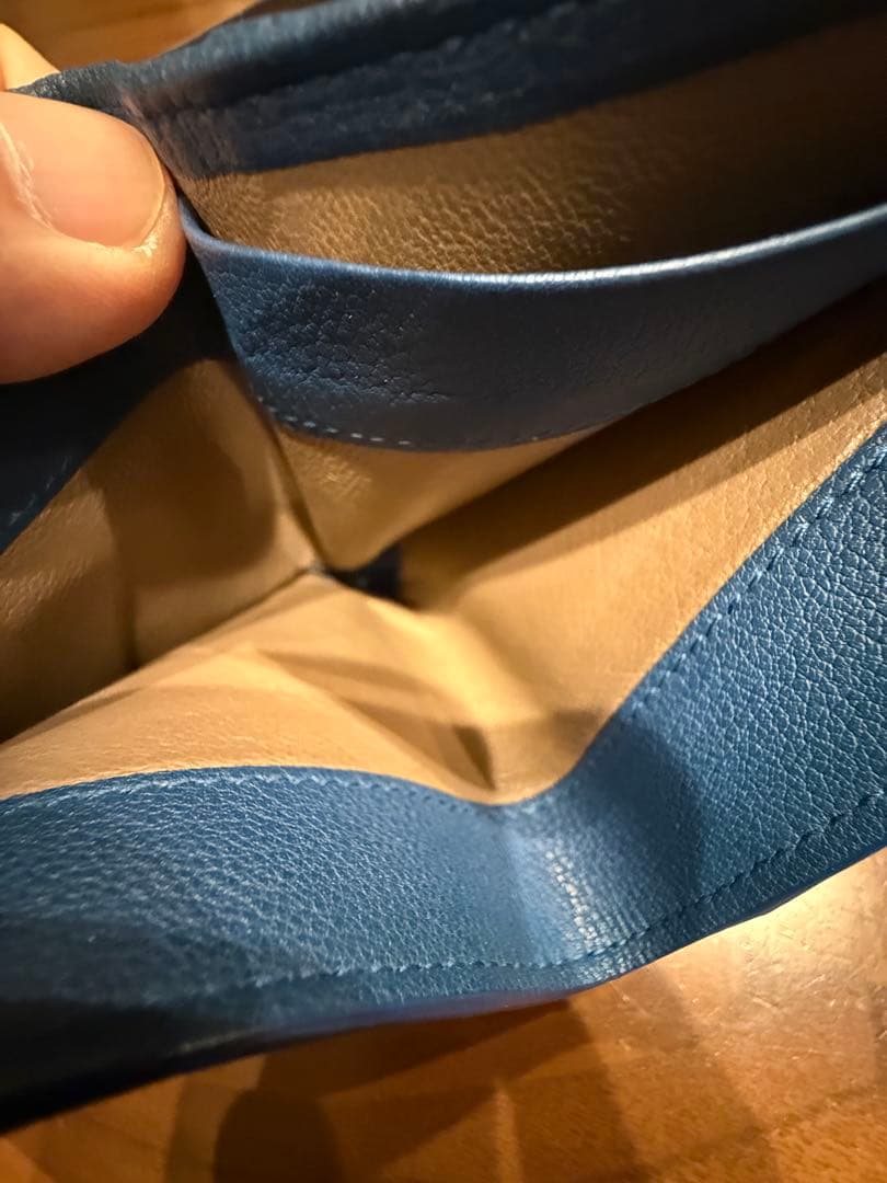 【2回使用】BOTTEGA VENETA 二つ折り財布 青