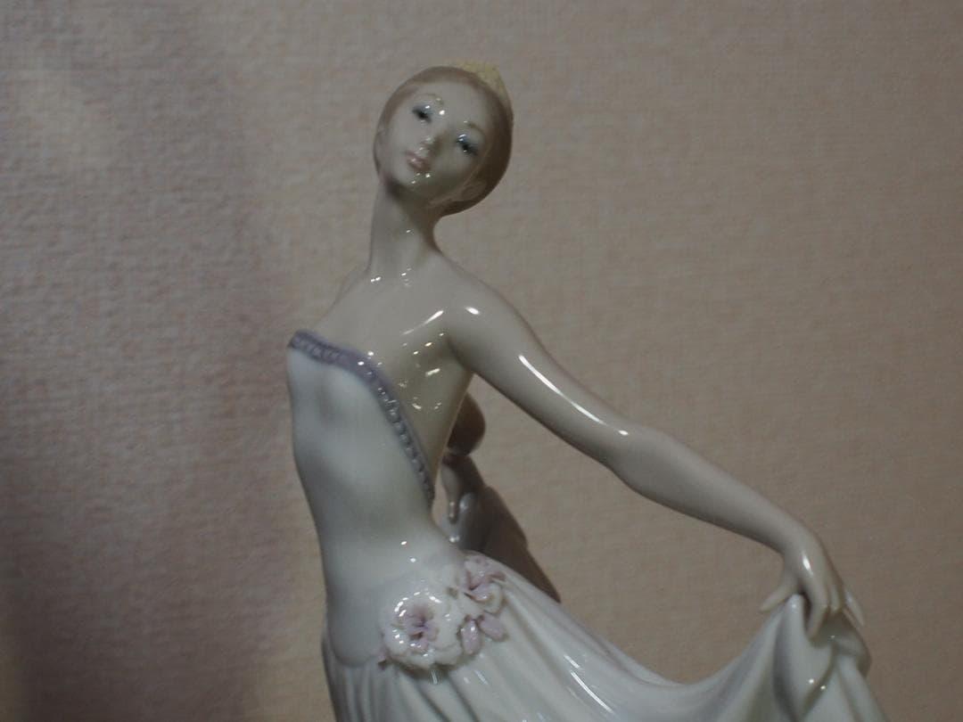 ◆LLADRO リヤドロ 踊る少女 スペシャルバージョン フィギュリン　美品