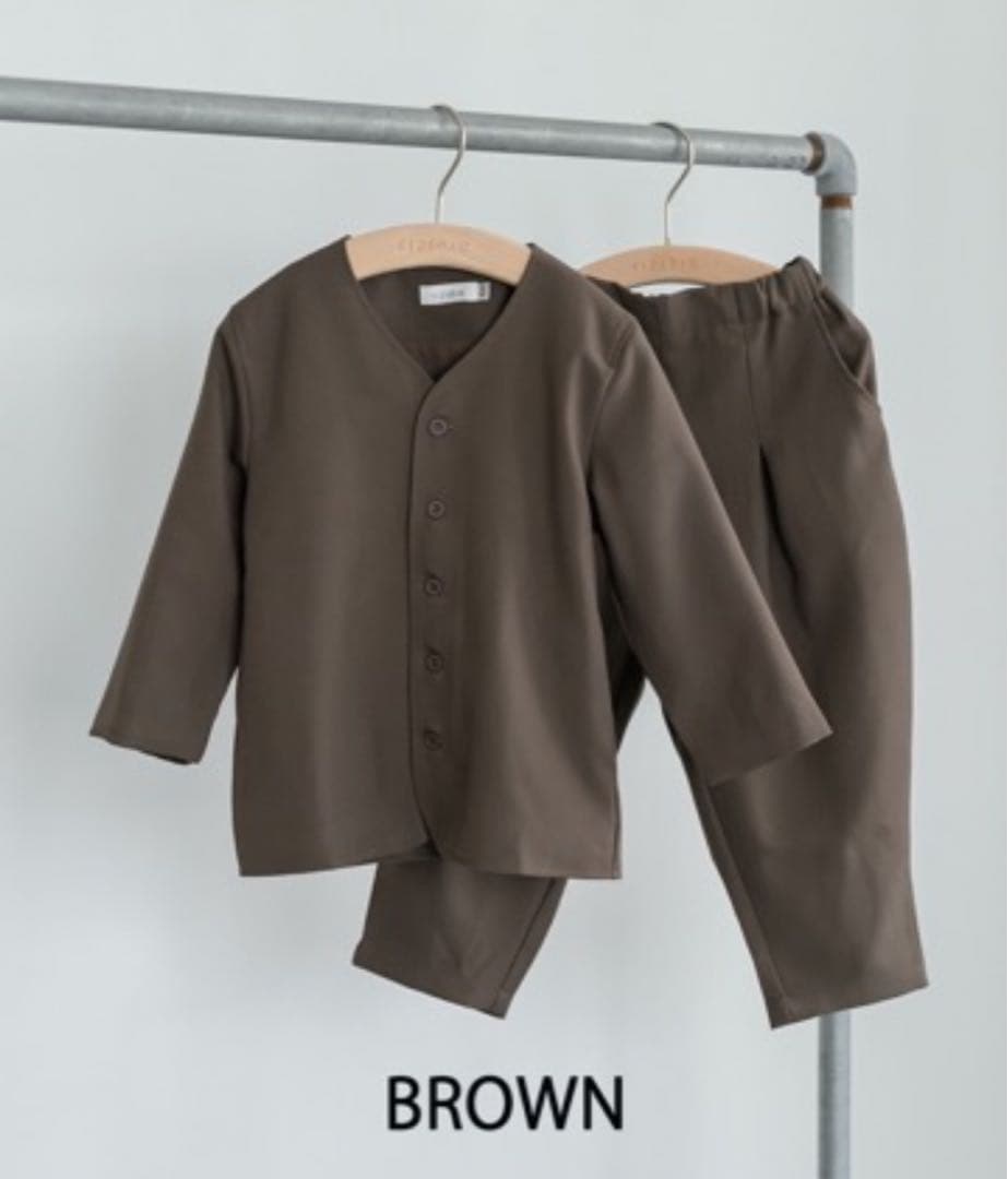 riziereベーシックノーカラーセットアップ キッズ スーツ 男の子　90cm