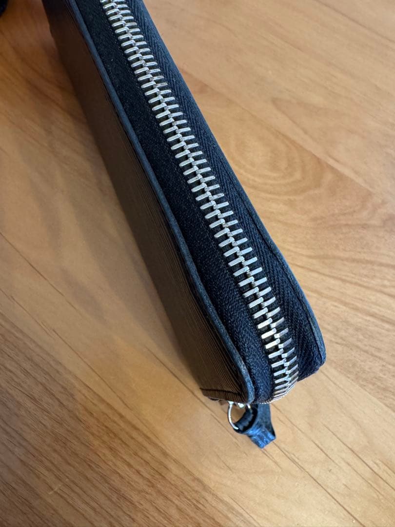 ルイヴィトン ポルトフォイユ クレマンス エピ ノワール 長財布