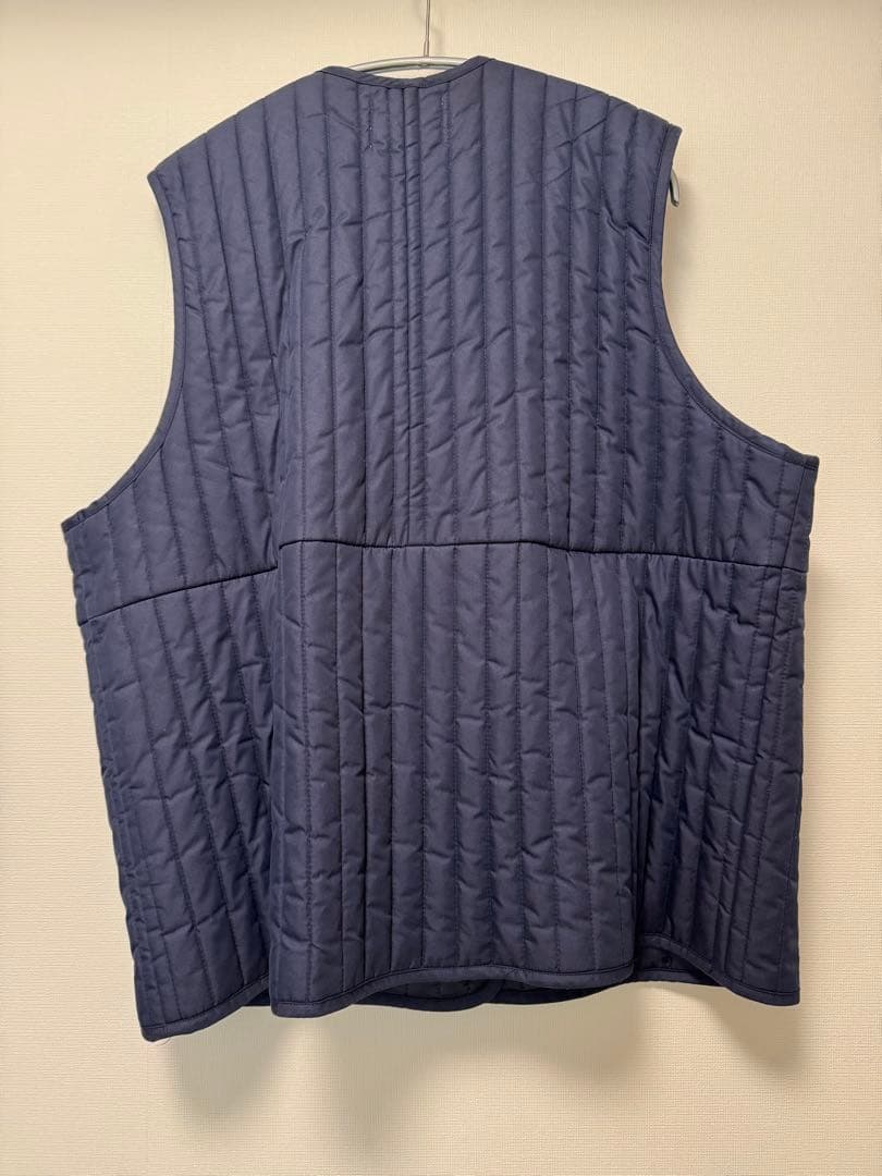 【カベサロッソ】ストライプキルティングベスト　ネイビー