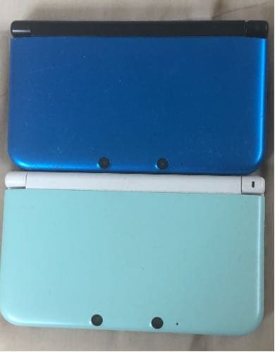 ニンテンドー3DS ライトブルー