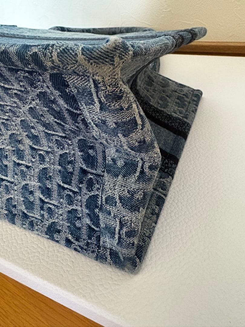 【美品】クリスチャンディオール　ブックトート　デニム ミディアム　ブルー