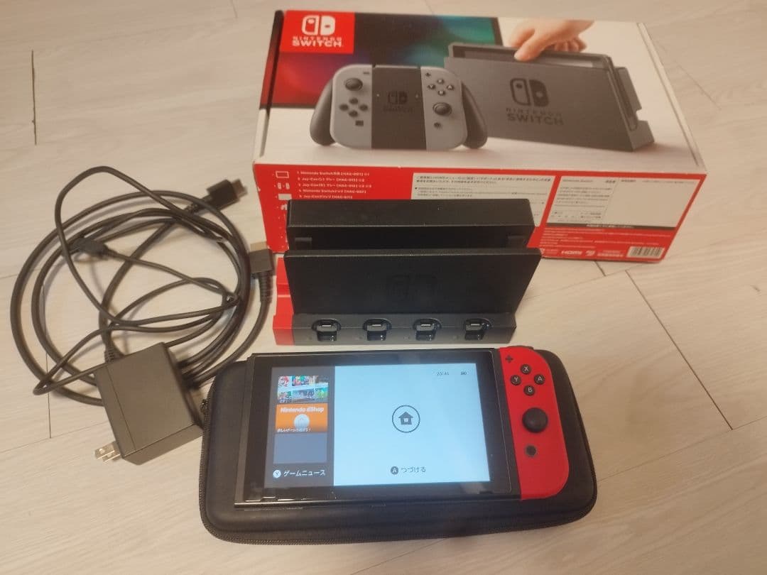 メルカリ本体　ドック　ジョイコン右のみ