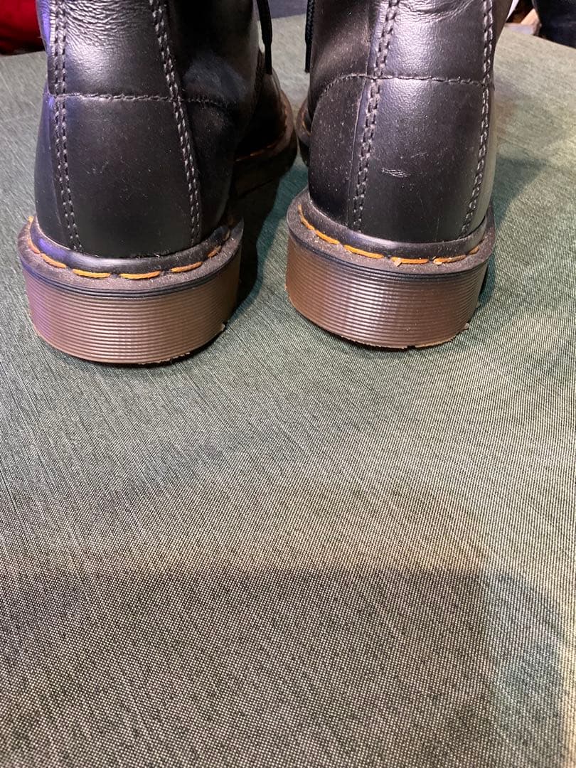 Dr.martens 10ホール新品同様　訳あり