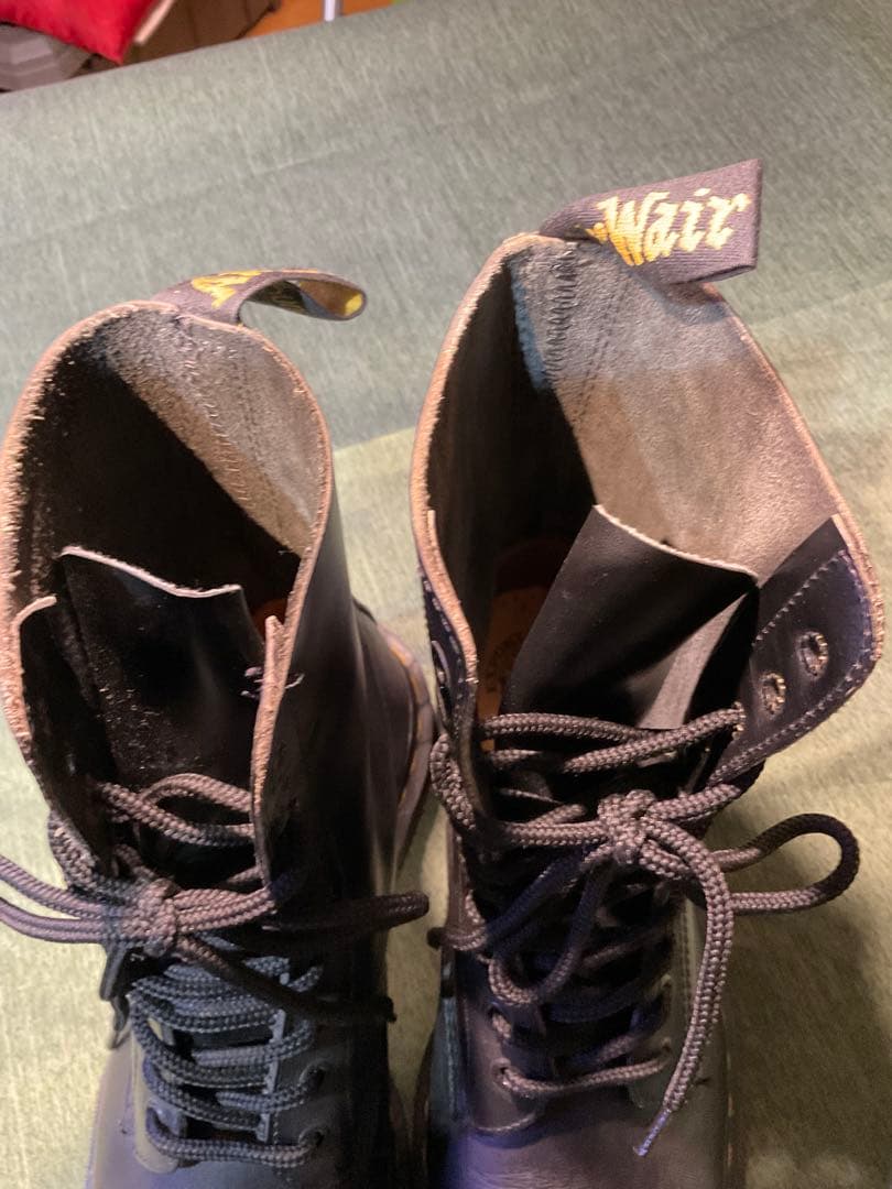 Dr.martens 10ホール新品同様　訳あり