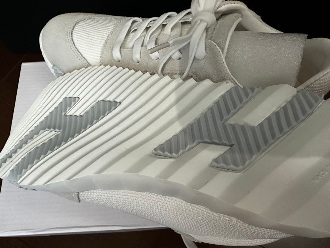 H風ホワイト／オレンジスニーカー　25㎝　Mal.rerere 【新品・未使用】