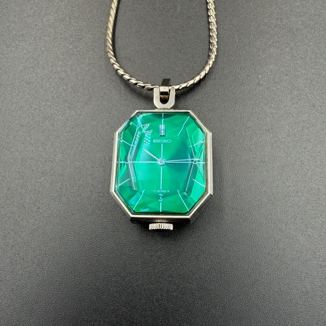 SEIKO 手巻き ペンダントウォッチ 11-3710 裏スケ 多面カットガラス