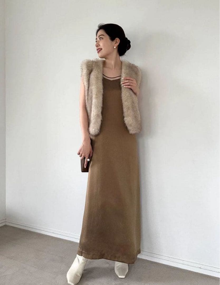 【美品】　anuans 24AW ショート　ファーベスト