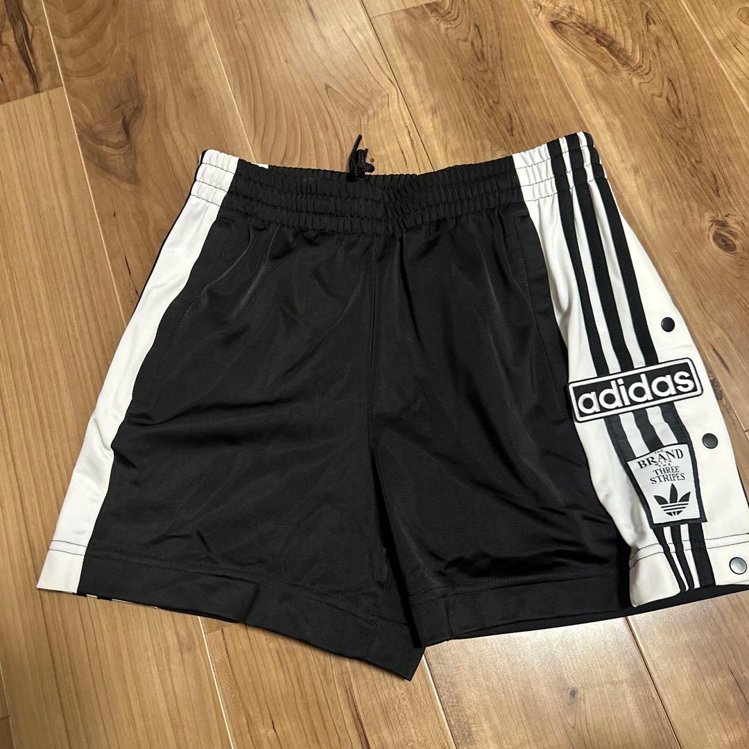 新品未使用タグ付き　adidas adibreak shorts