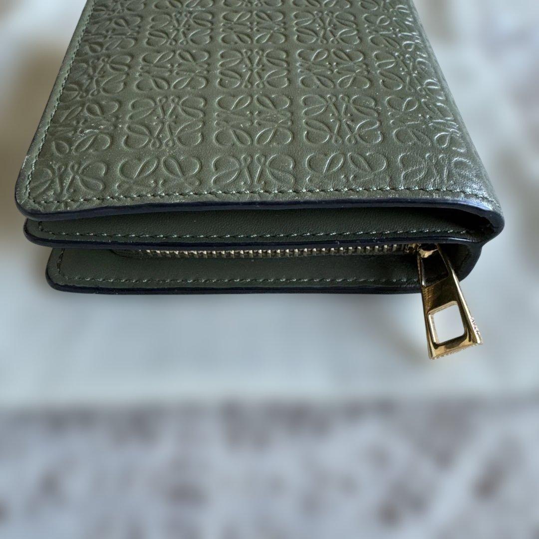 ロエベ LOEWE リピート コンパクト アナグラム アボカドグリーン