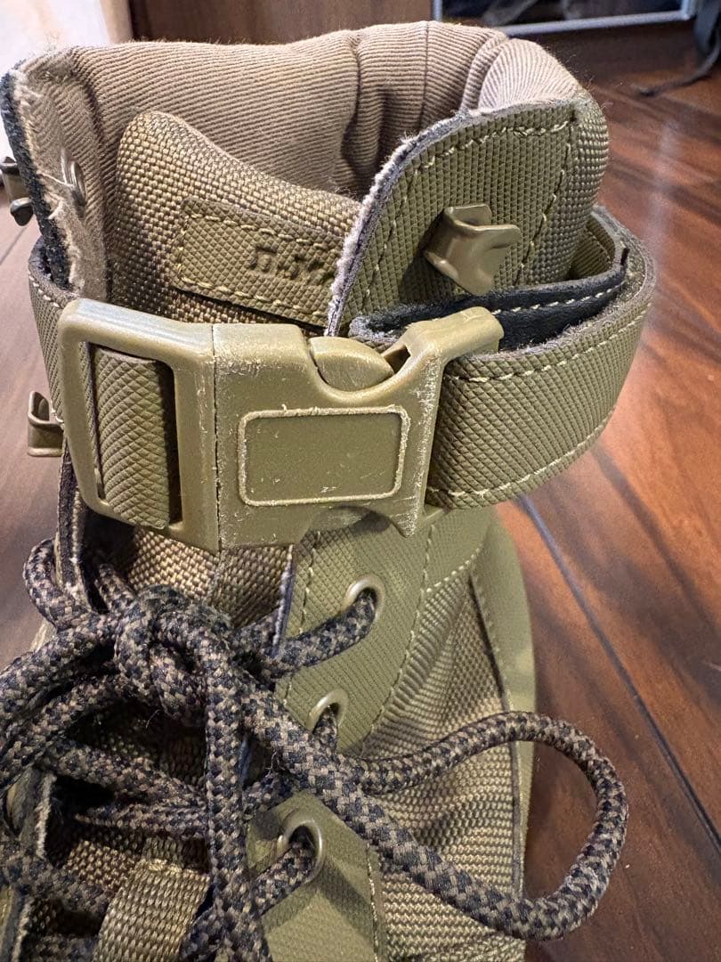 靴 Dr.Martens combs tech