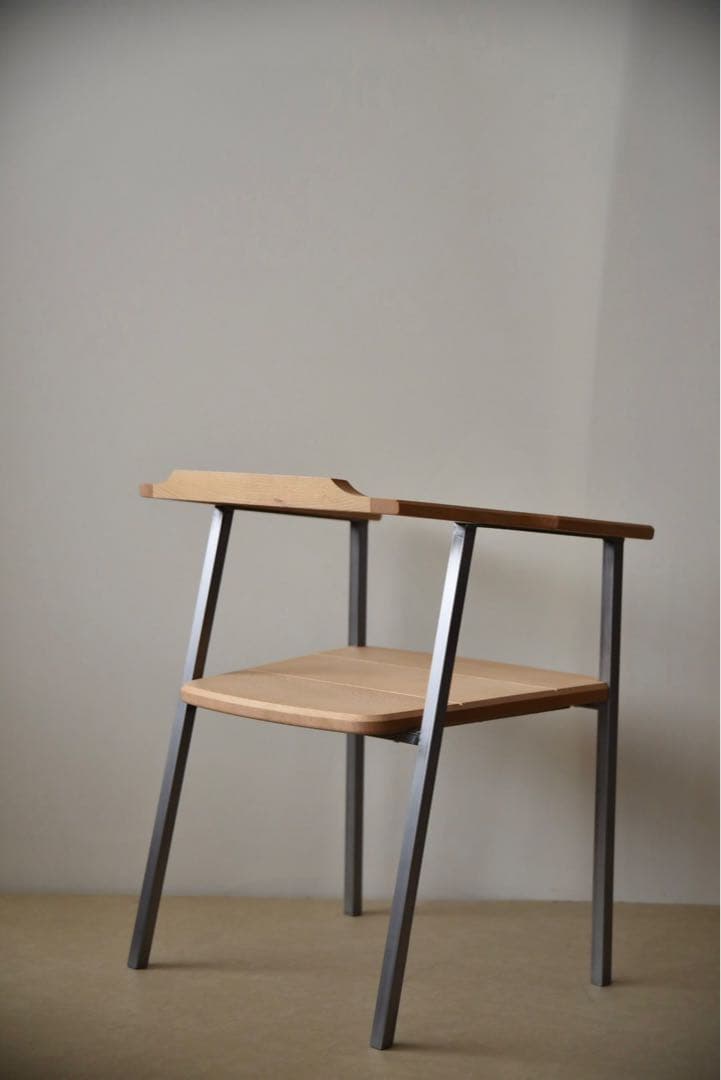 らりるれろ ！TIMBER COURT特注チェア　B