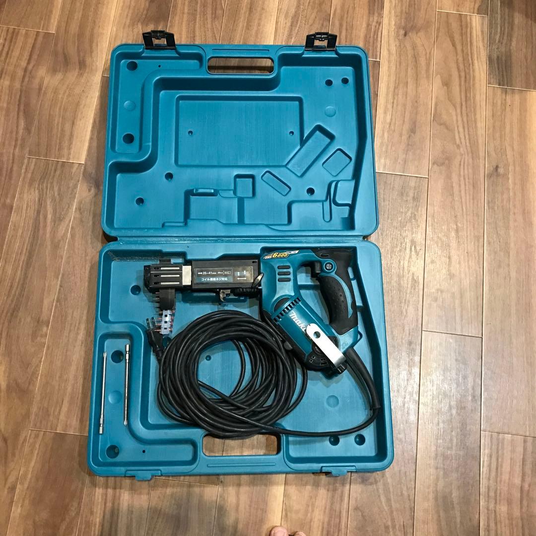 マキタ　オートバックスクリュードライバ