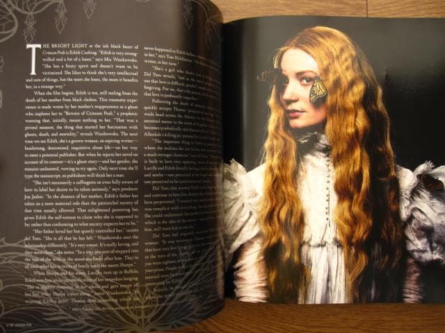 Crimson Peak： The Art of Darkness