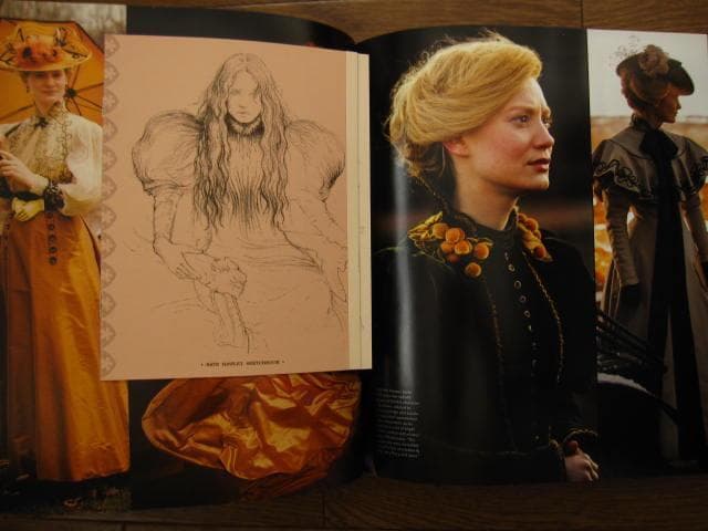Crimson Peak： The Art of Darkness